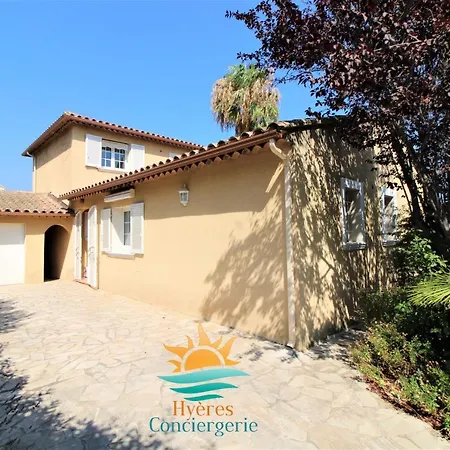 Villa Giens 4ch Clim Parking Wifi Piscine Partagee By Hc Hyeres