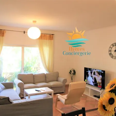 Villa Giens 4ch Clim Parking Wifi Piscine Partagee By Hc